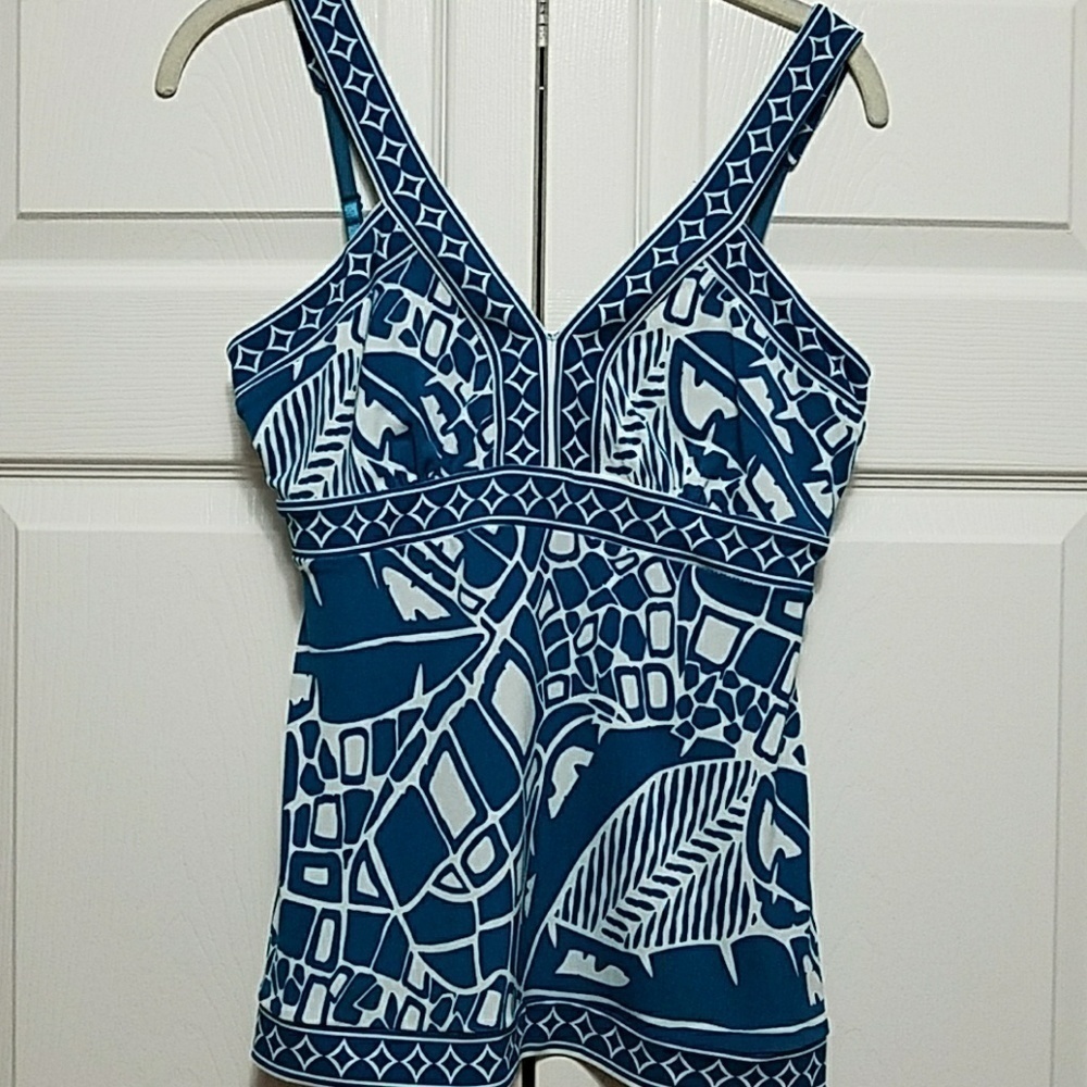 Banana Republic stretch strappy night out top